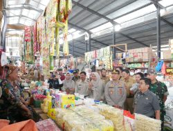 Wali Kota Palopo Bersama Dandim Sidak Harga Sembako di Pasar