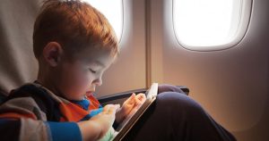 Panduan Lengkap Tips Membawa Bayi Saat Penerbangan Jarak Jauh Agar Perjalanan Nyaman Dan Menyenangkan