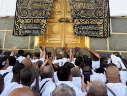 Iman Tak Tergoyahkan: Jutaan Jemaah Haji Padati Makkah di Tengah Peringatan Konflik Regional